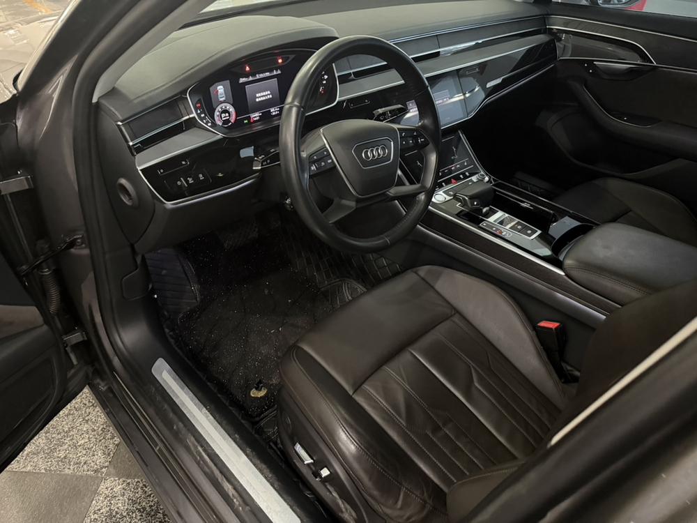 Audi Audi A8