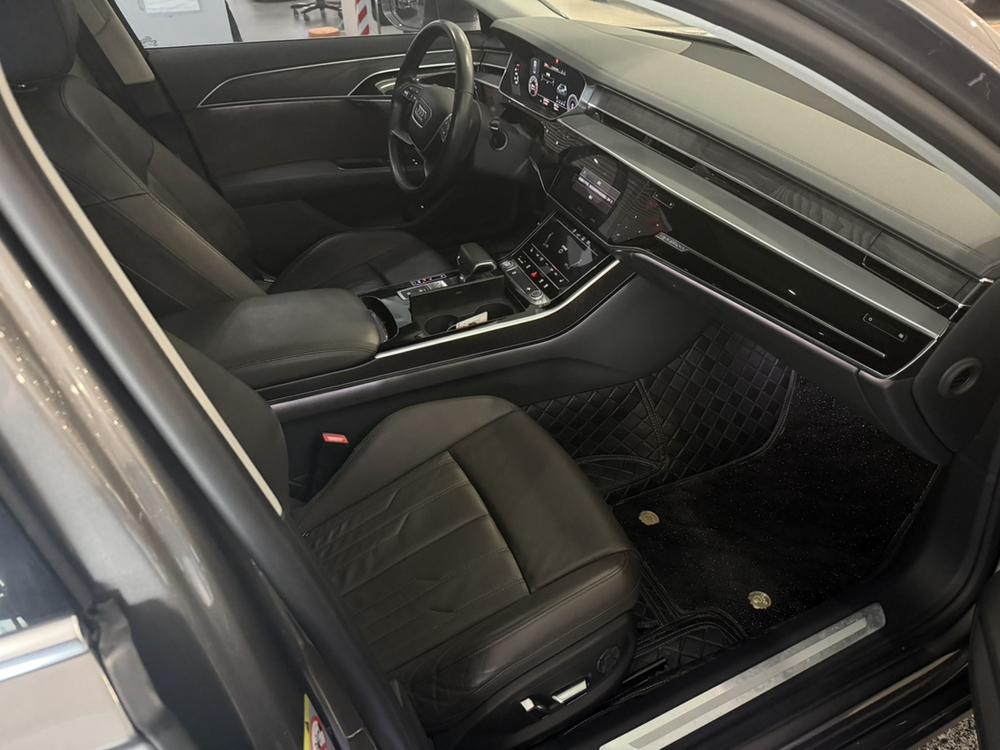 Audi Audi A8