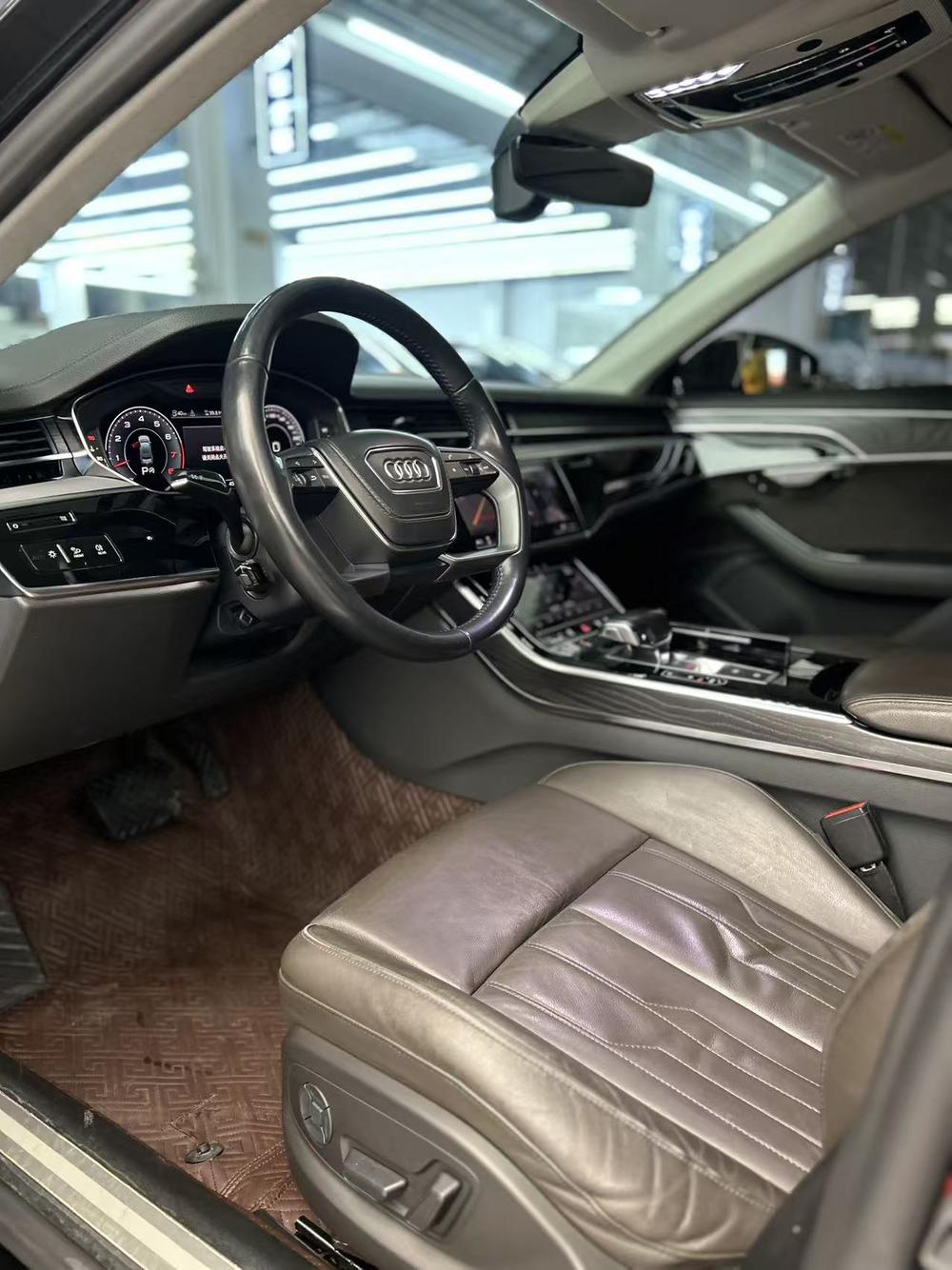 Audi Audi A8