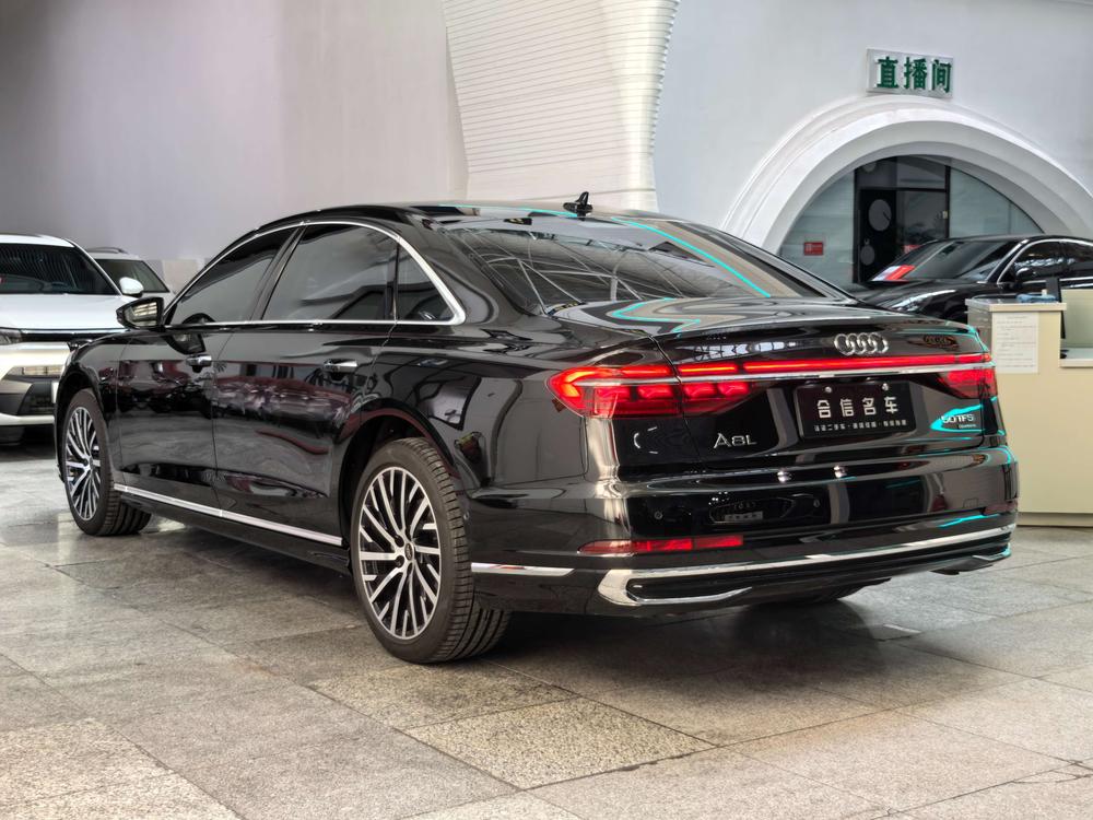 Audi Audi A8