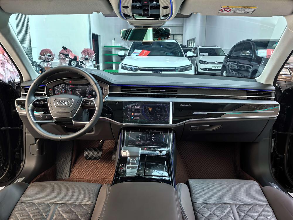Audi Audi A8