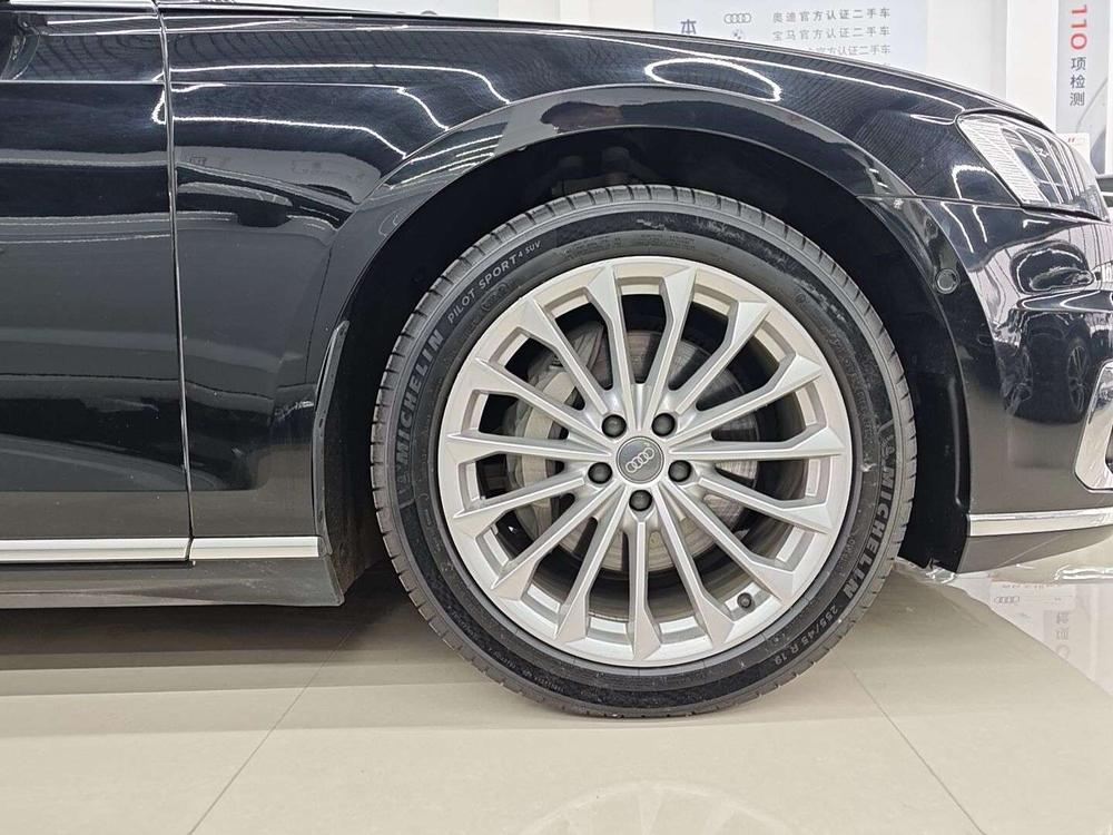 Audi Audi A8