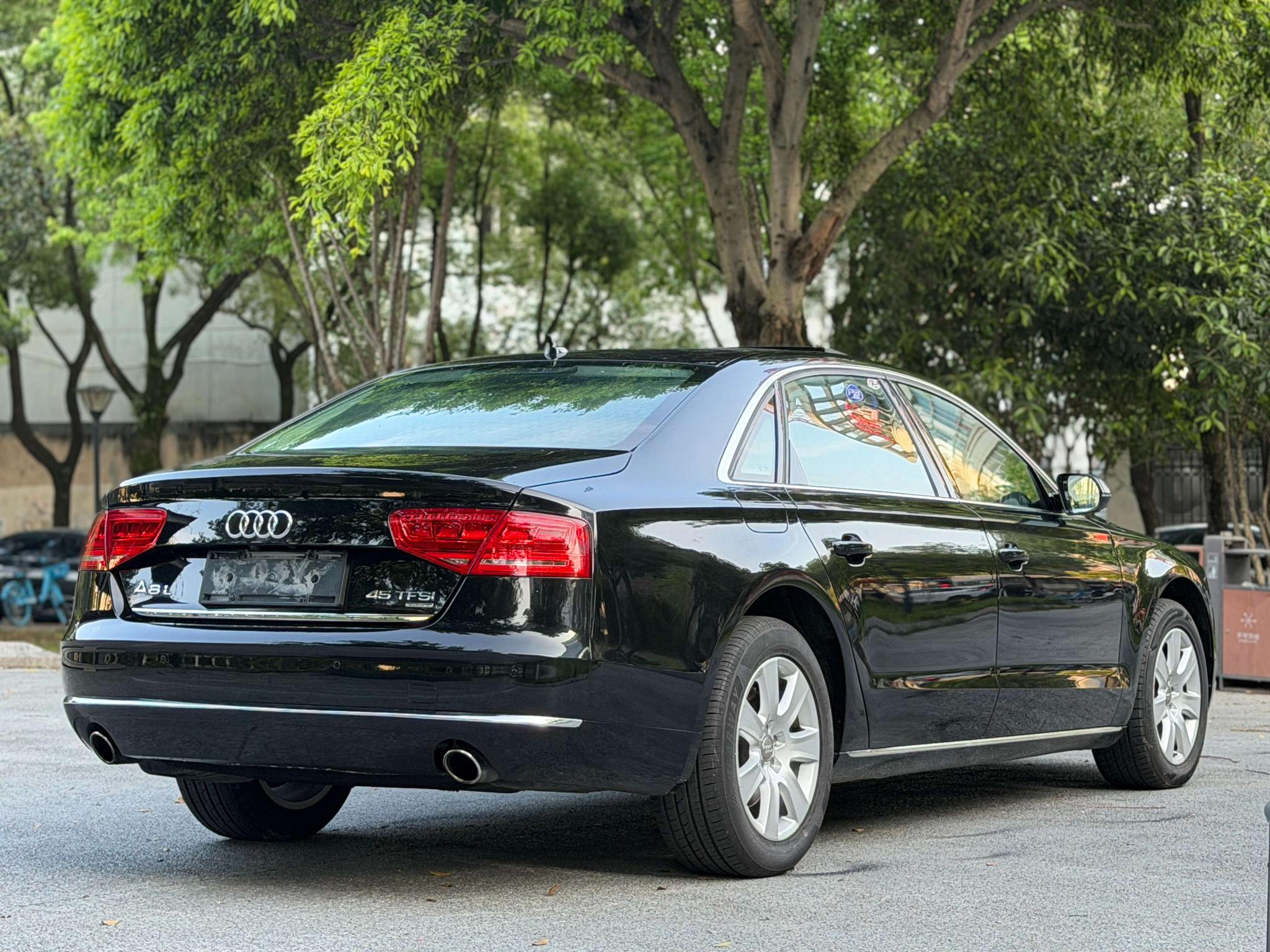 Audi Audi A8