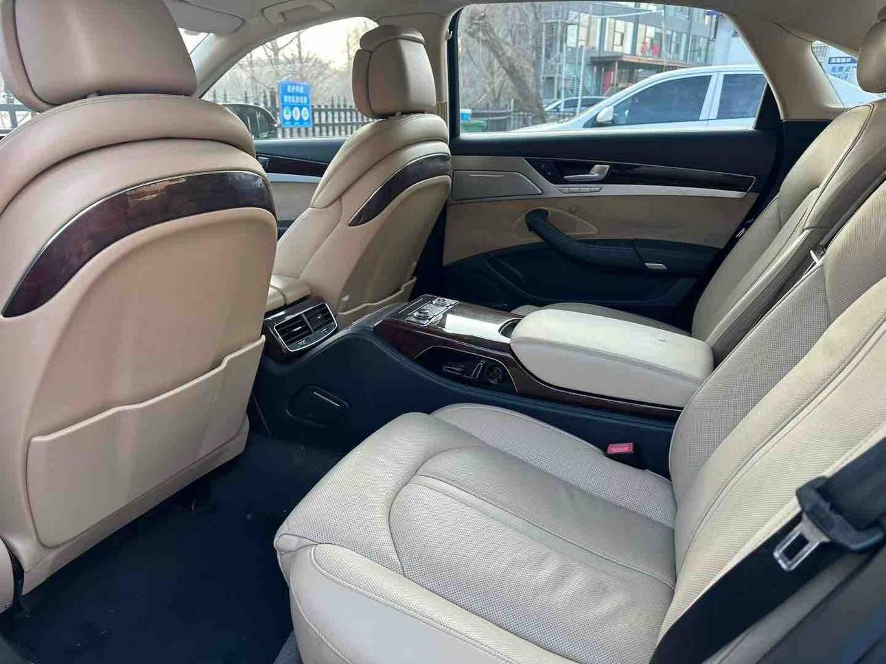 Audi Audi A8
