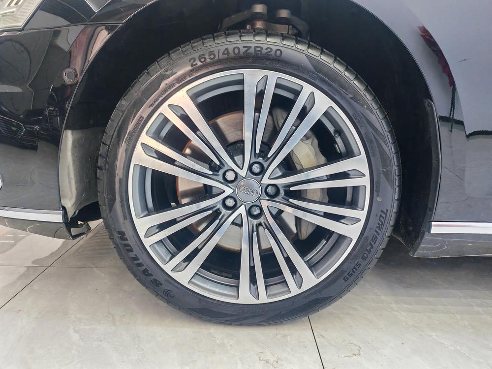 Audi Audi A8