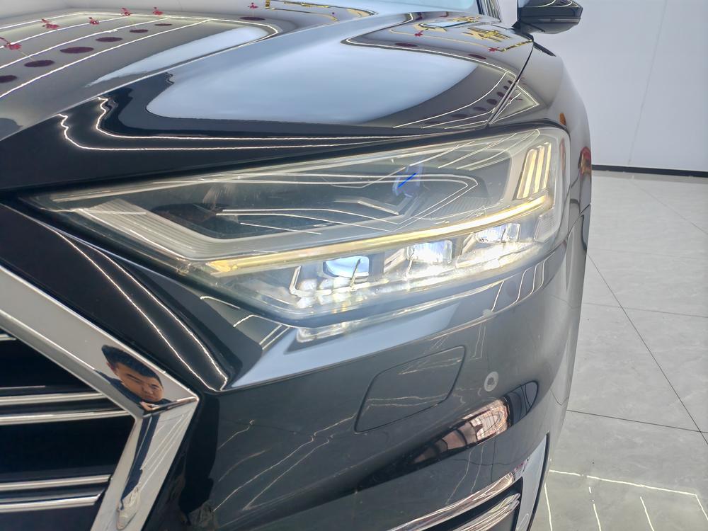 Audi Audi A8