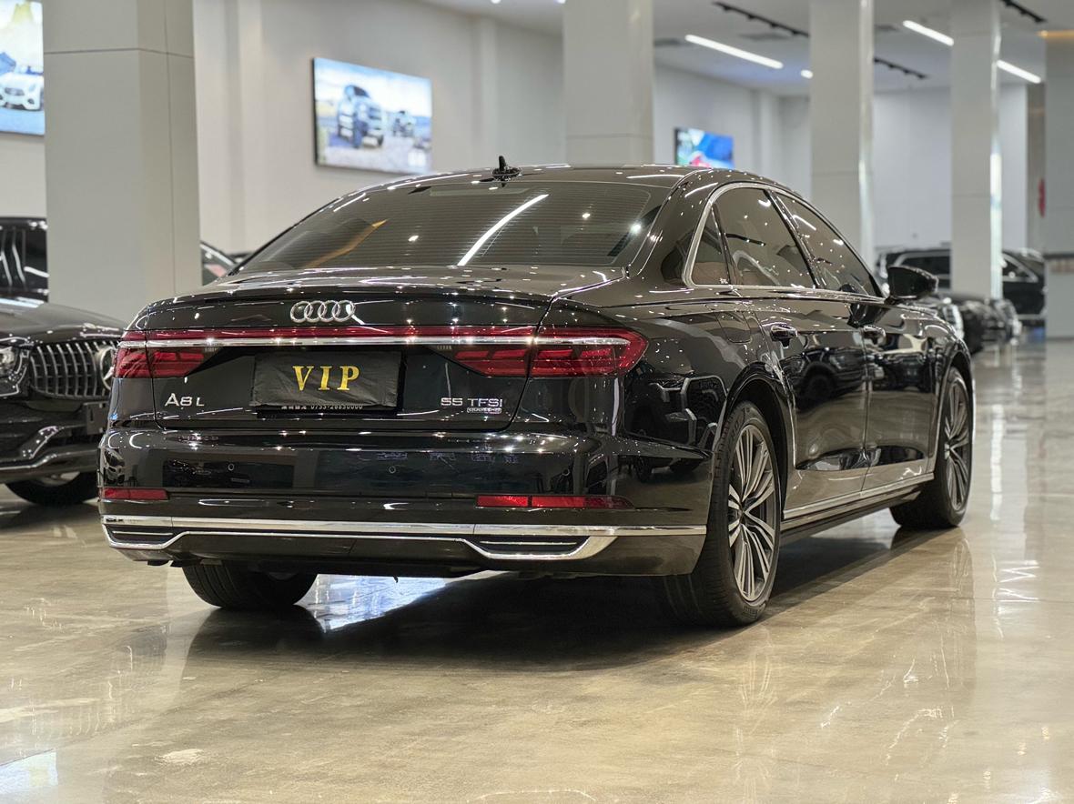 Audi Audi A8