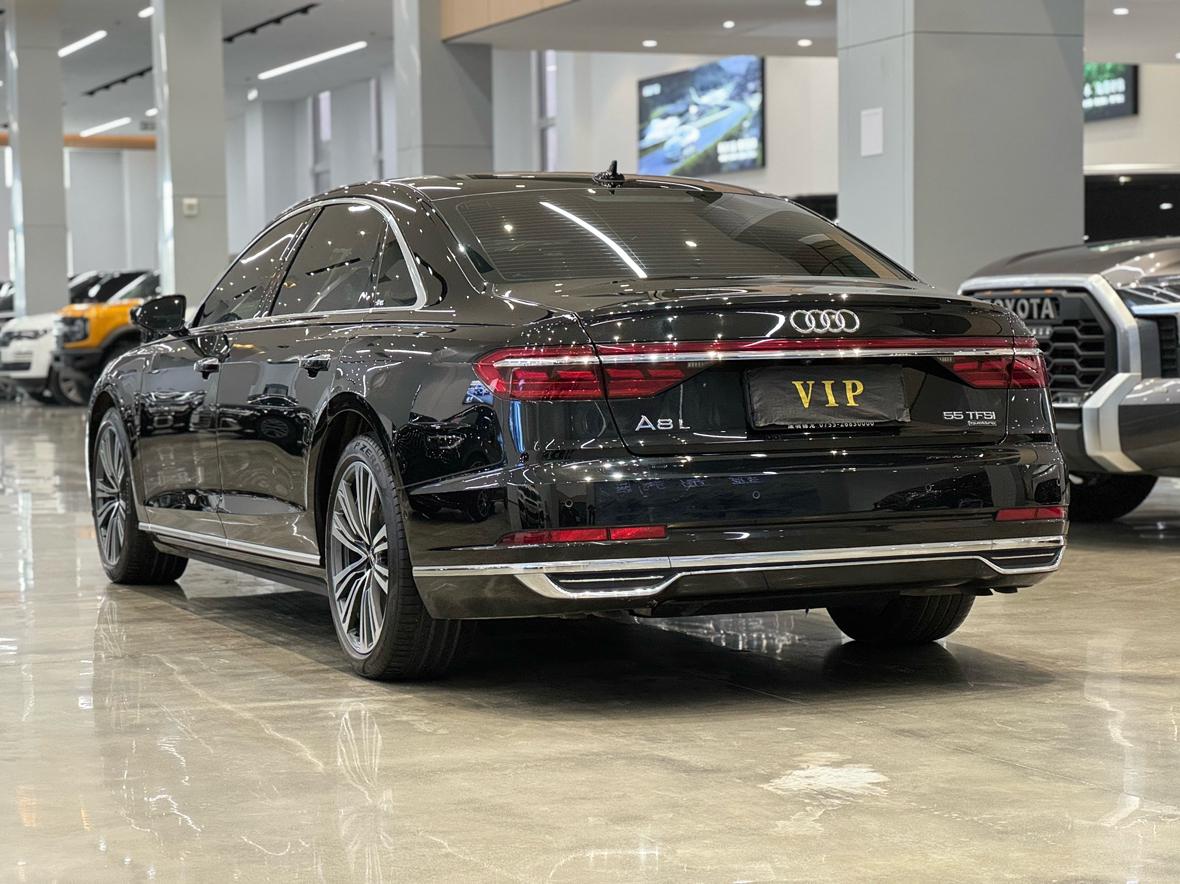 Audi Audi A8