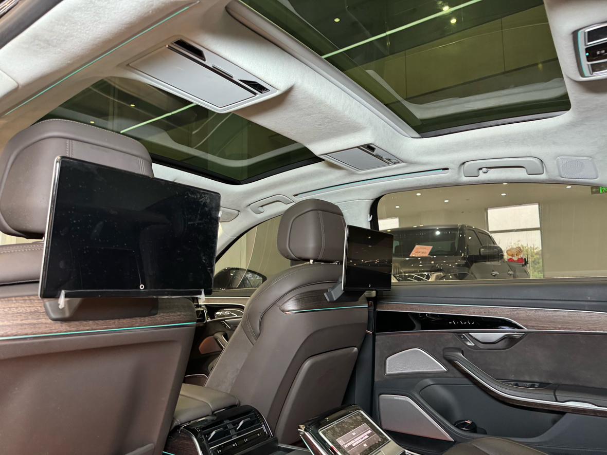 Audi Audi A8