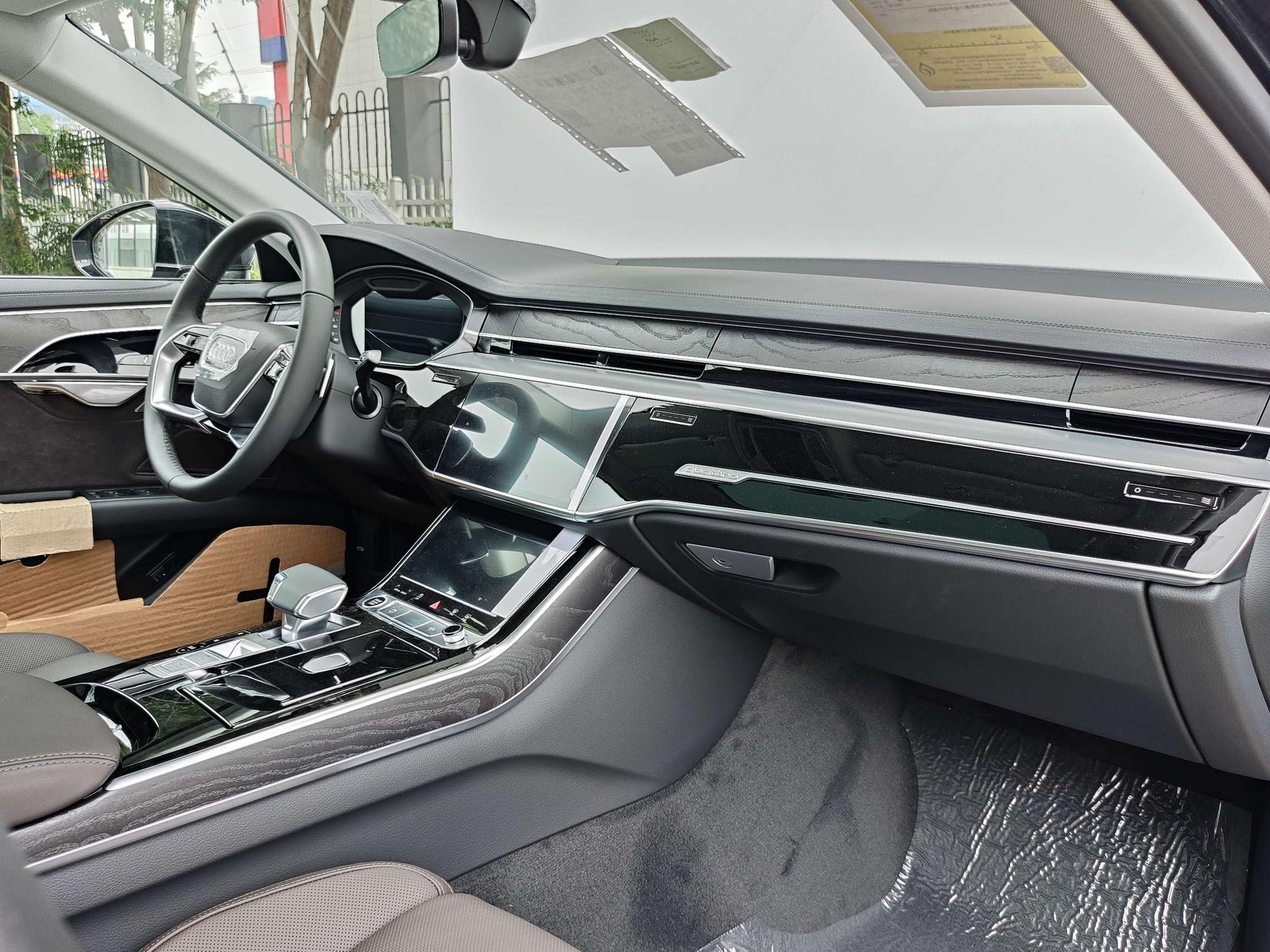 Audi Audi A8