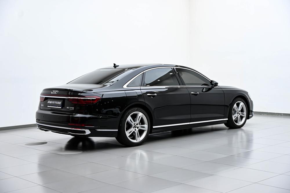 Audi Audi A8