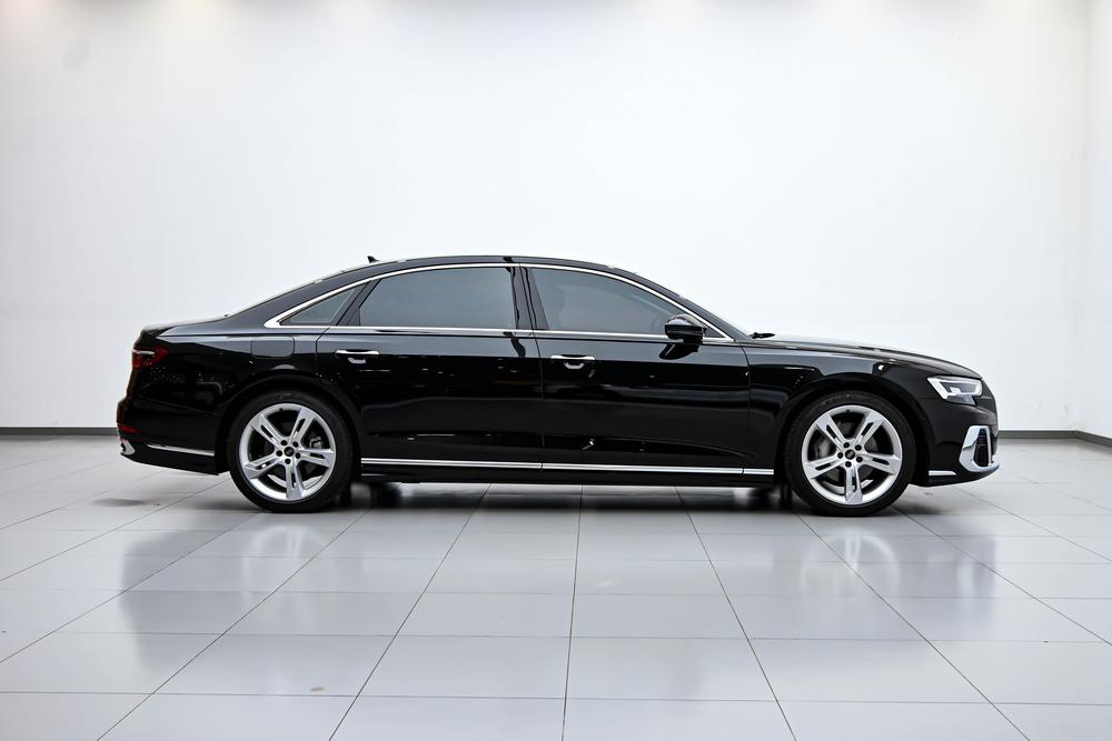 Audi Audi A8