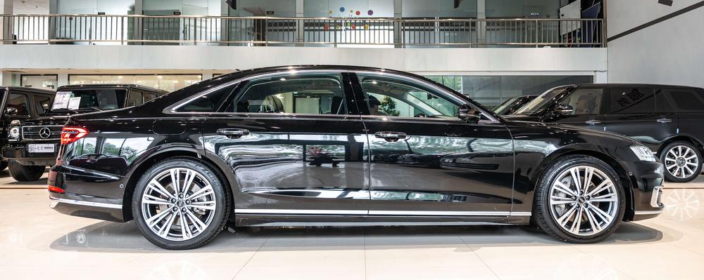 Audi Audi A8