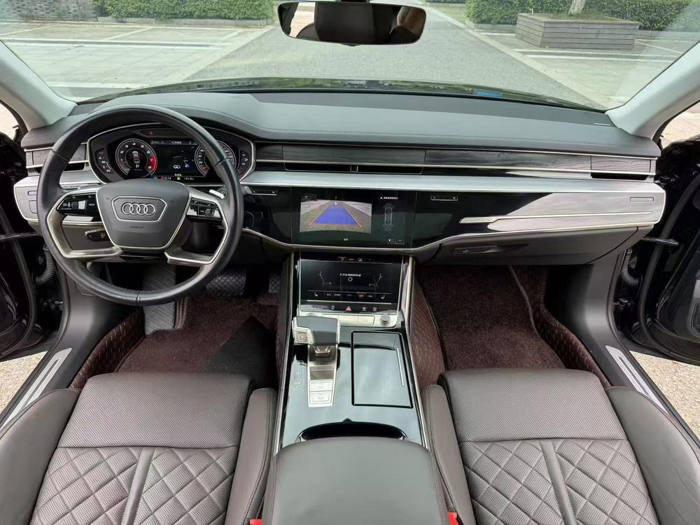 Audi Audi A8