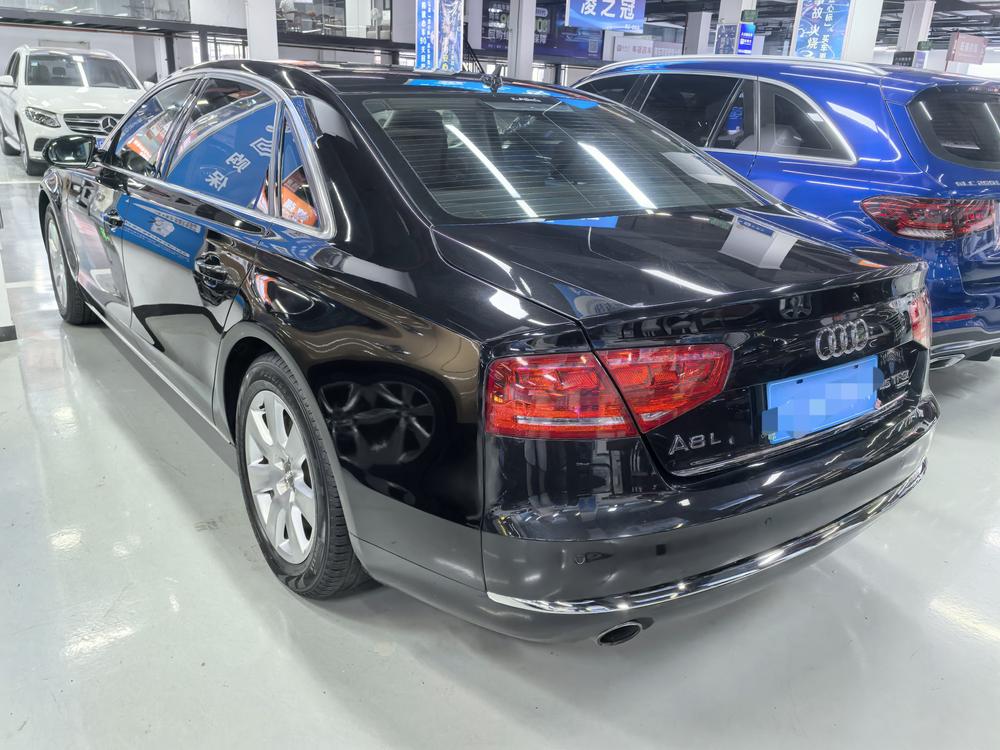 Audi Audi A8