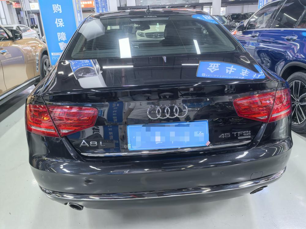 Audi Audi A8