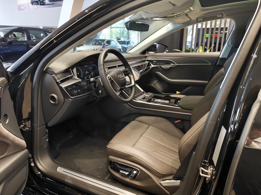 Audi Audi A8