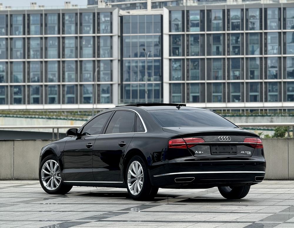 Audi Audi A8