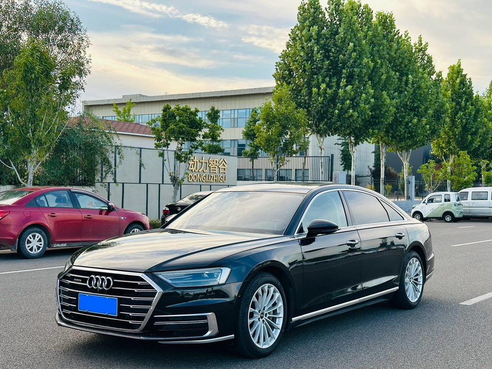 Audi Audi A8