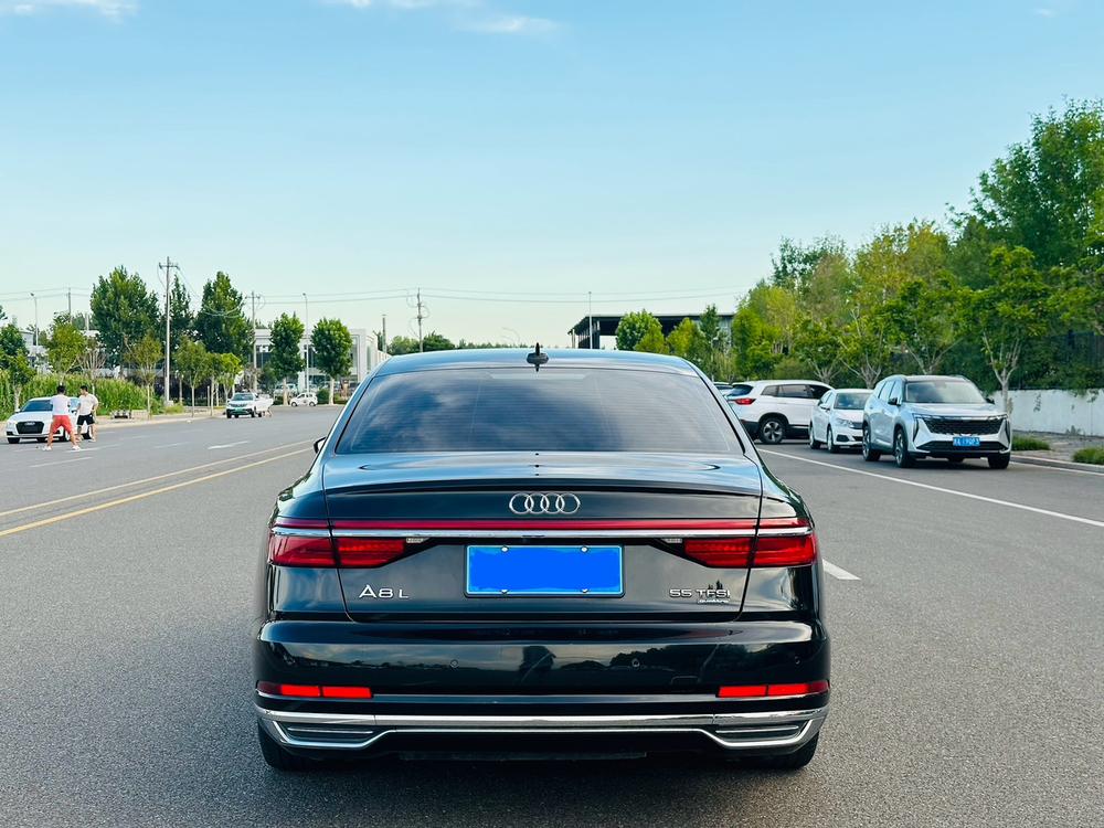 Audi Audi A8