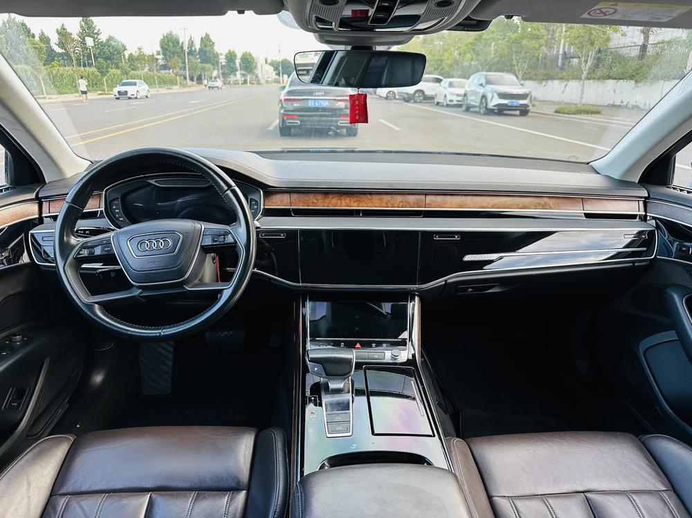 Audi Audi A8