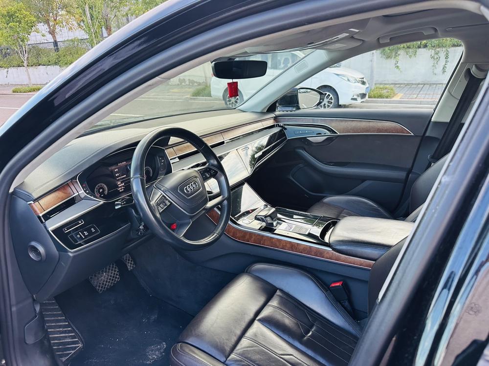 Audi Audi A8