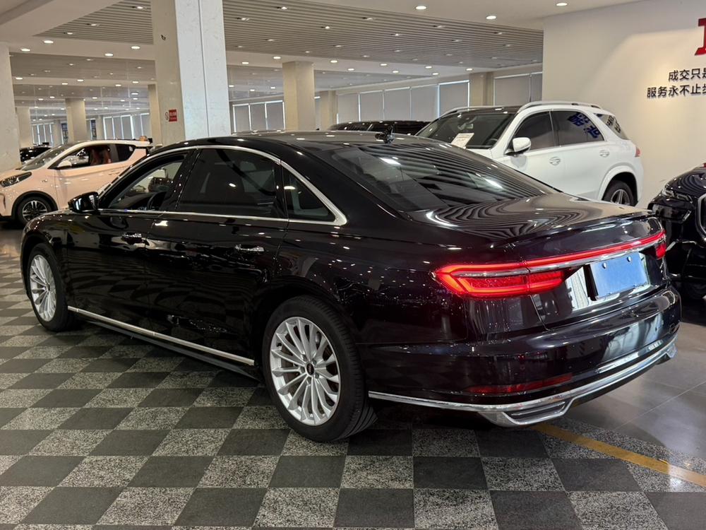 Audi Audi A8
