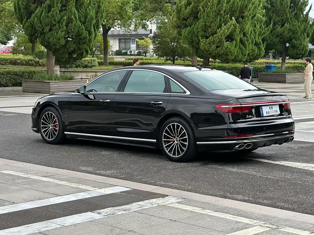 Audi Audi A8