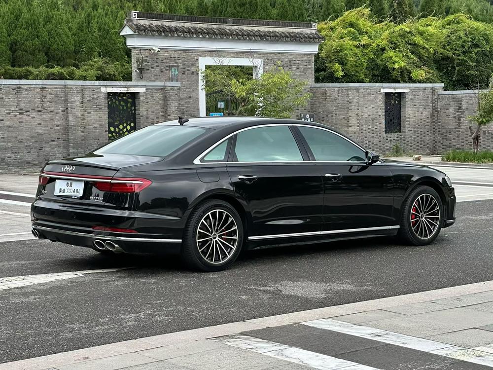 Audi Audi A8
