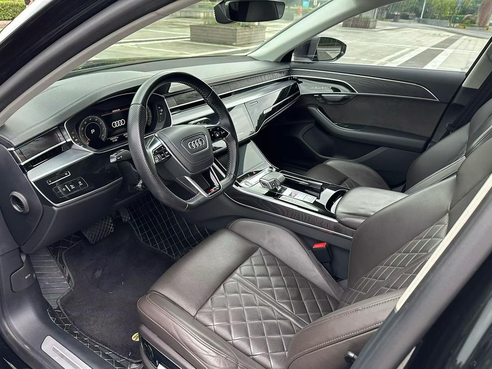 Audi Audi A8