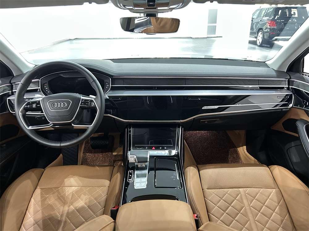 Audi Audi A8
