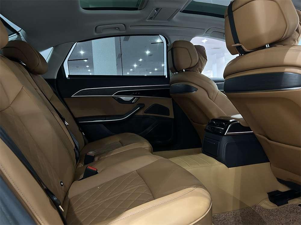 Audi Audi A8
