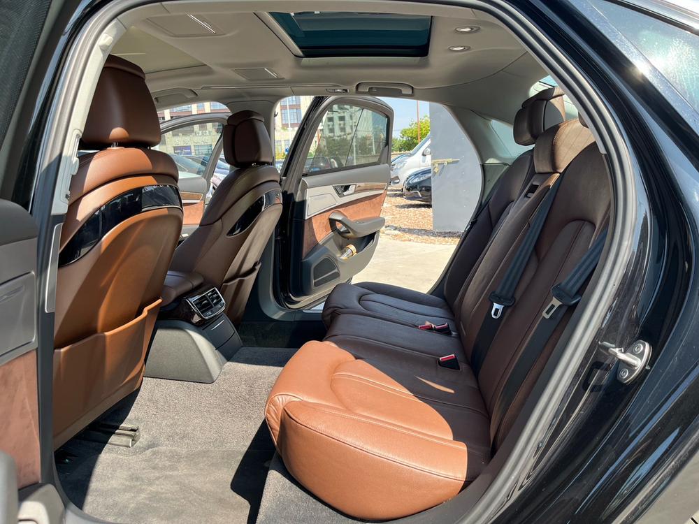 Audi Audi A8