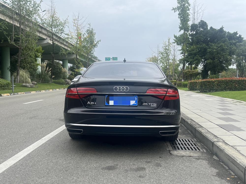 Audi Audi A8
