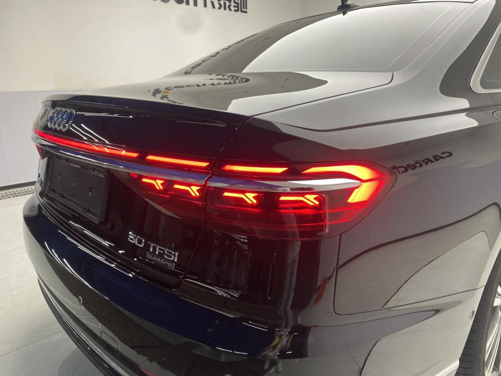 Audi Audi A8