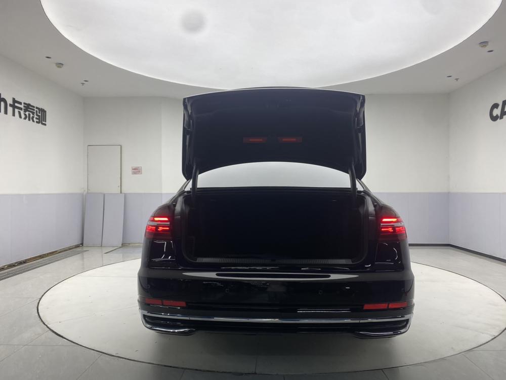 Audi Audi A8