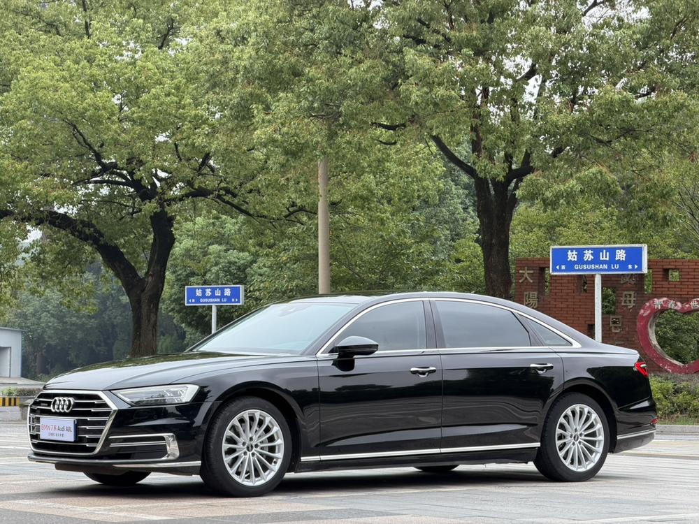 Audi Audi A8