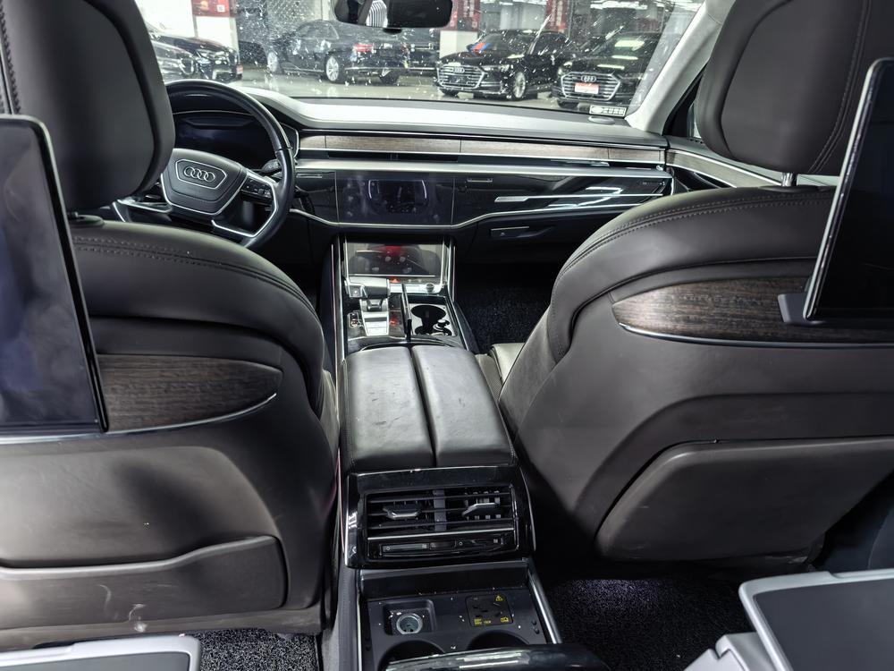 Audi Audi A8
