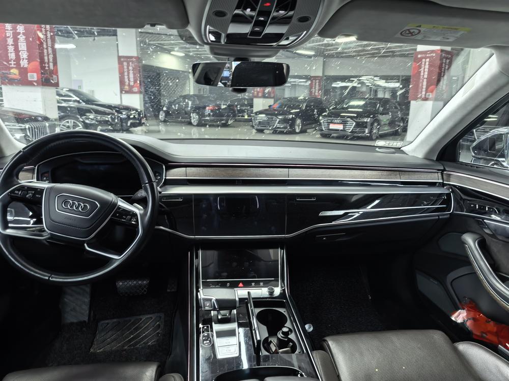 Audi Audi A8