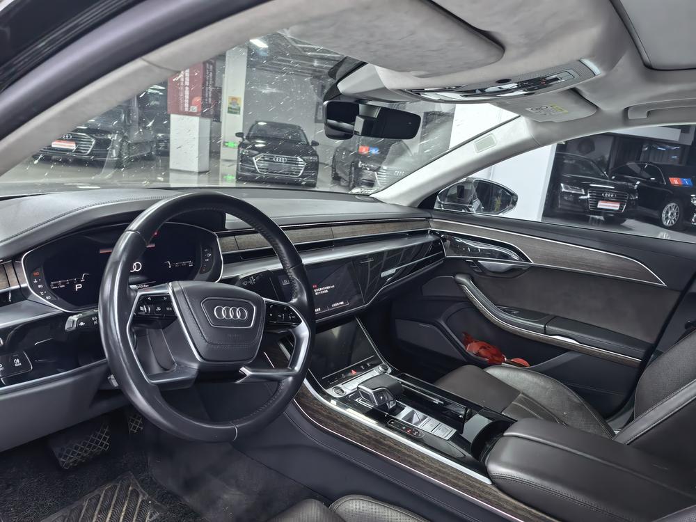 Audi Audi A8