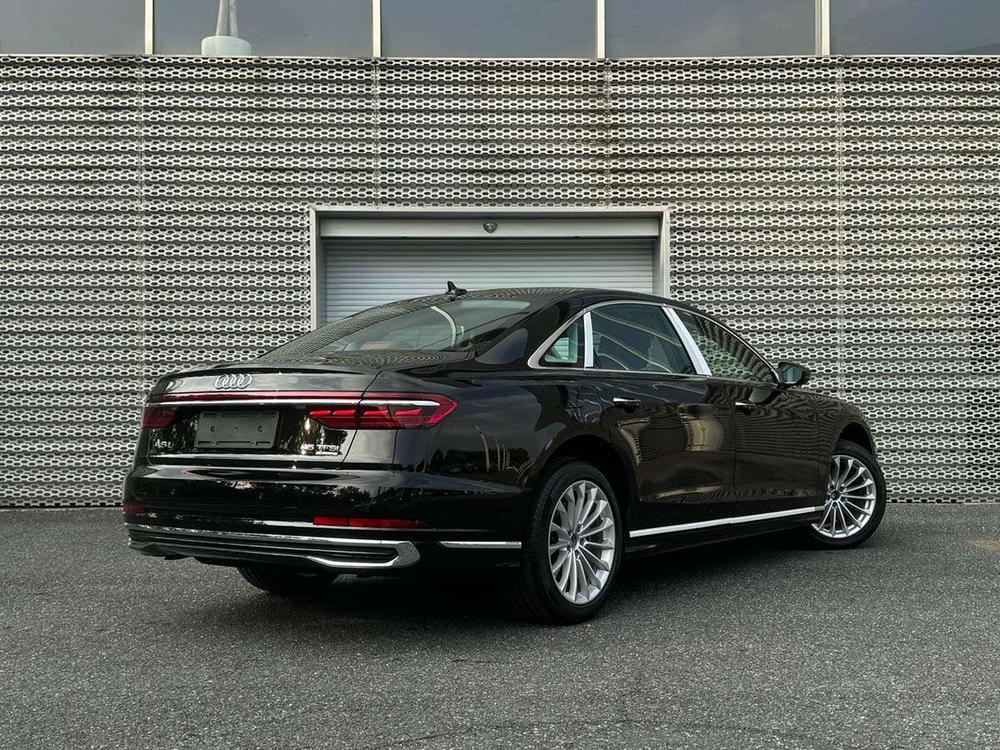 Audi Audi A8