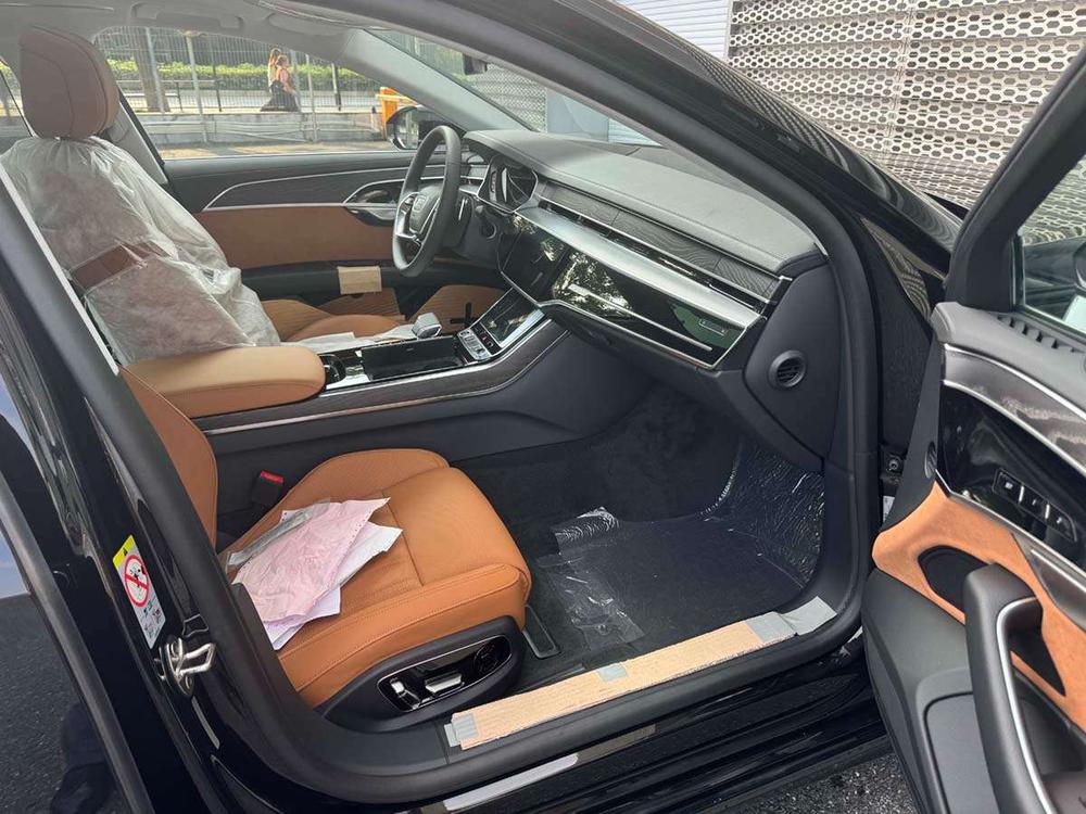 Audi Audi A8
