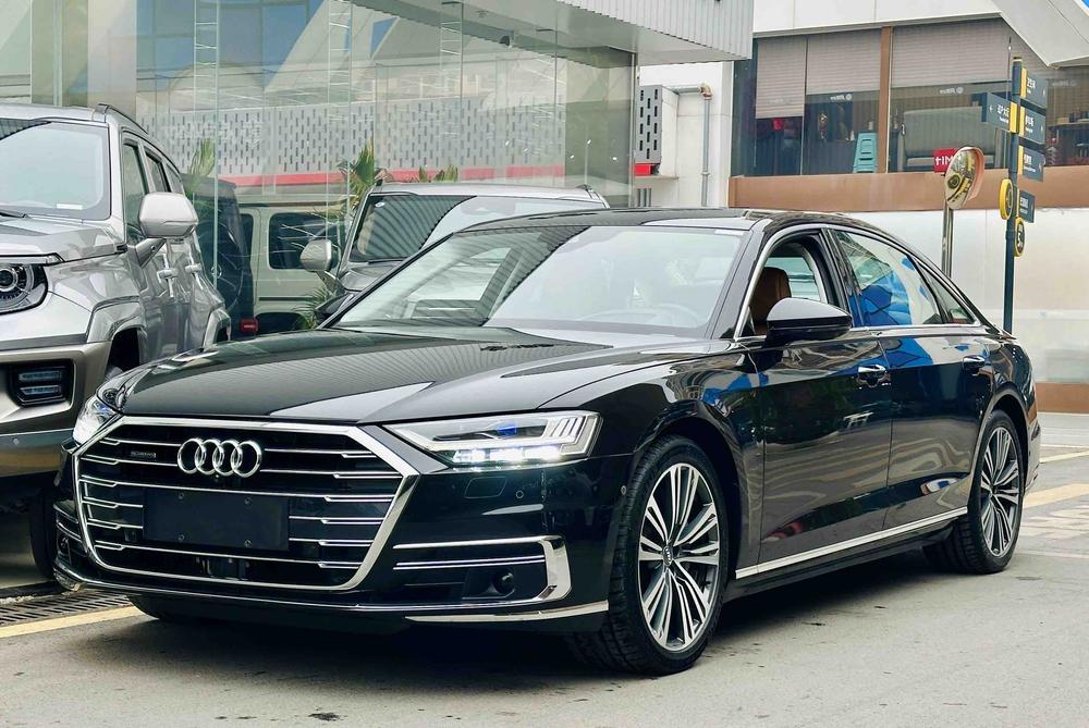 Audi Audi A8