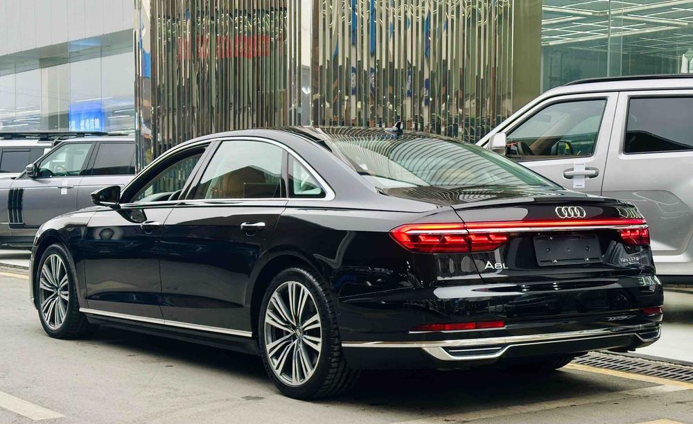 Audi Audi A8