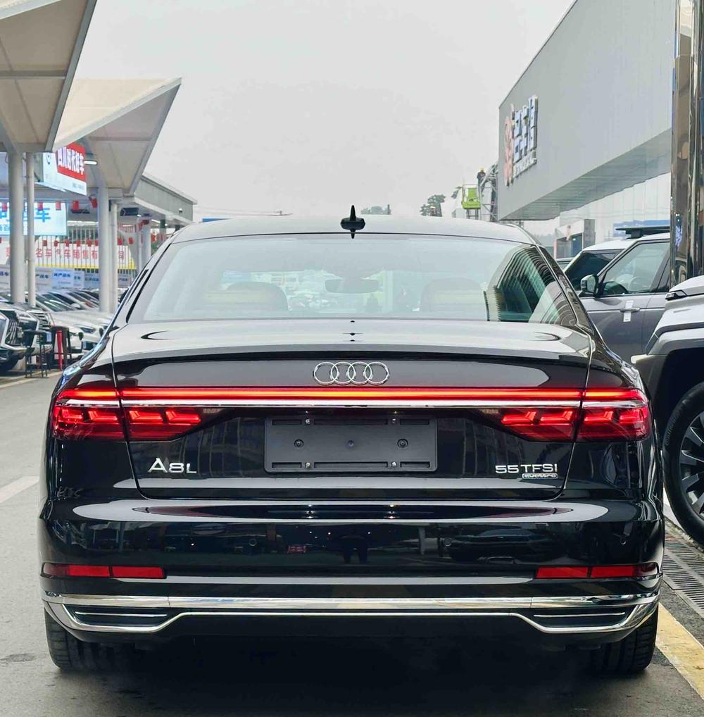 Audi Audi A8