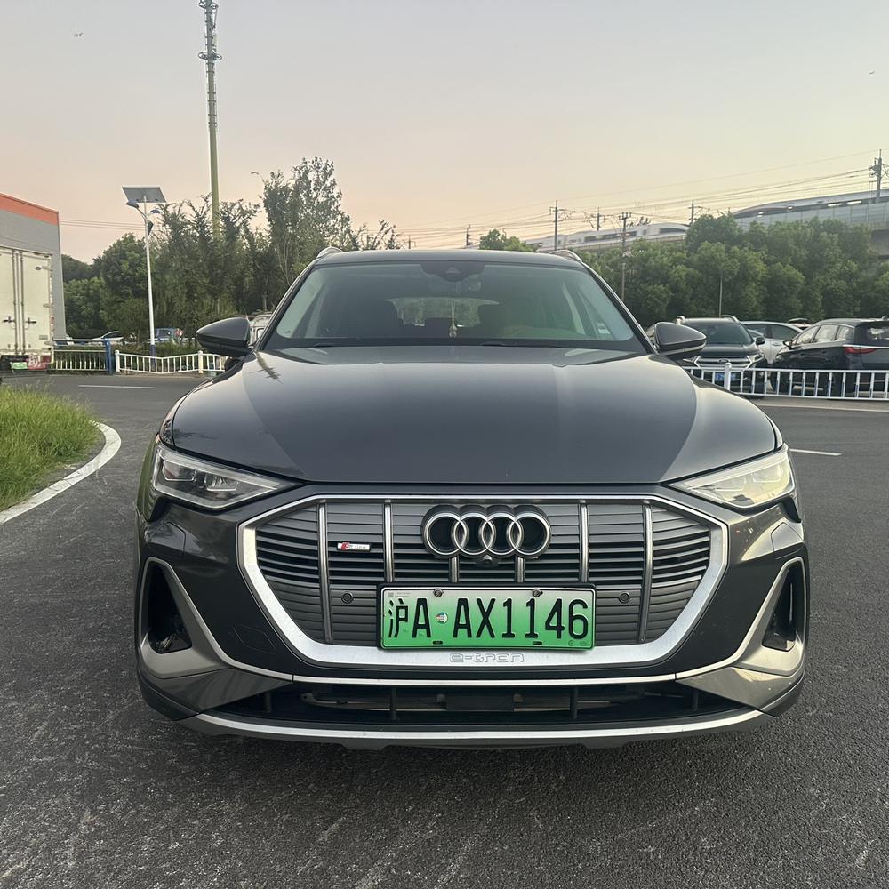 Audi Audi e-tron