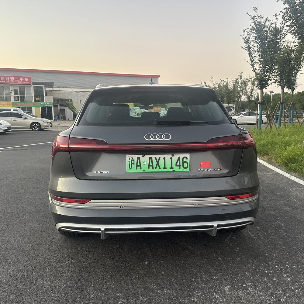 Audi Audi e-tron