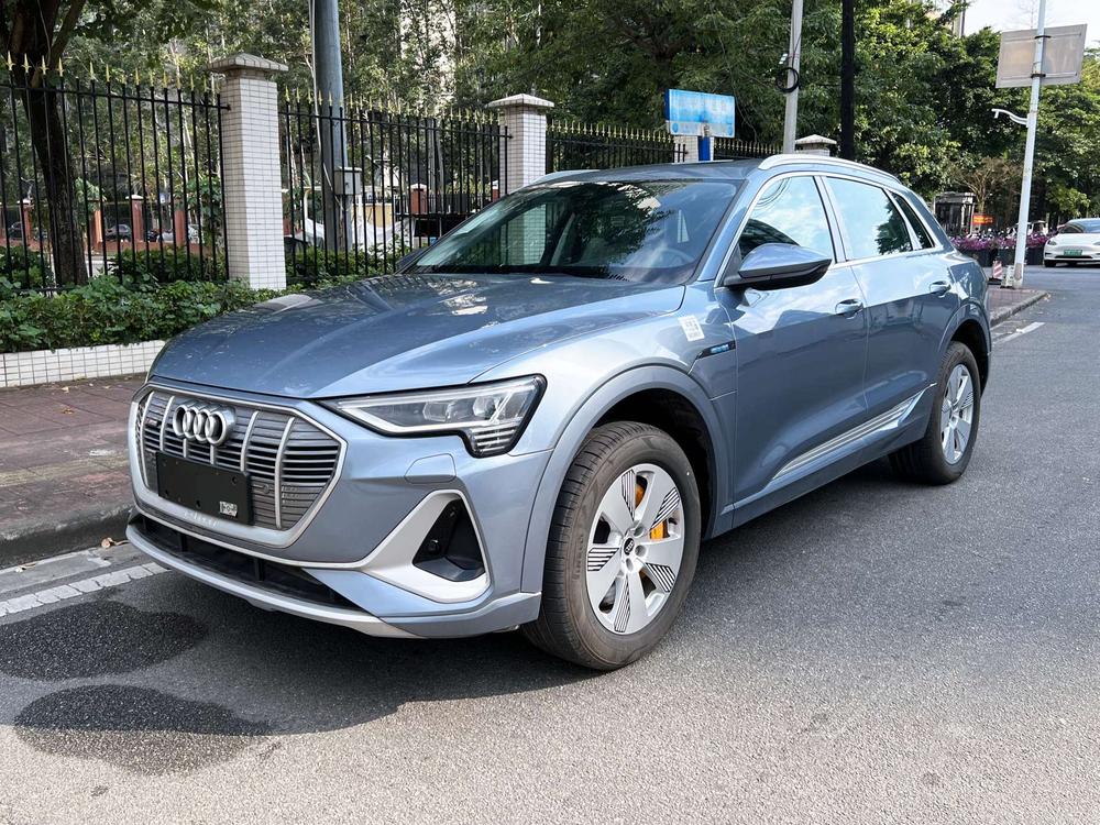 Audi Audi e-tron