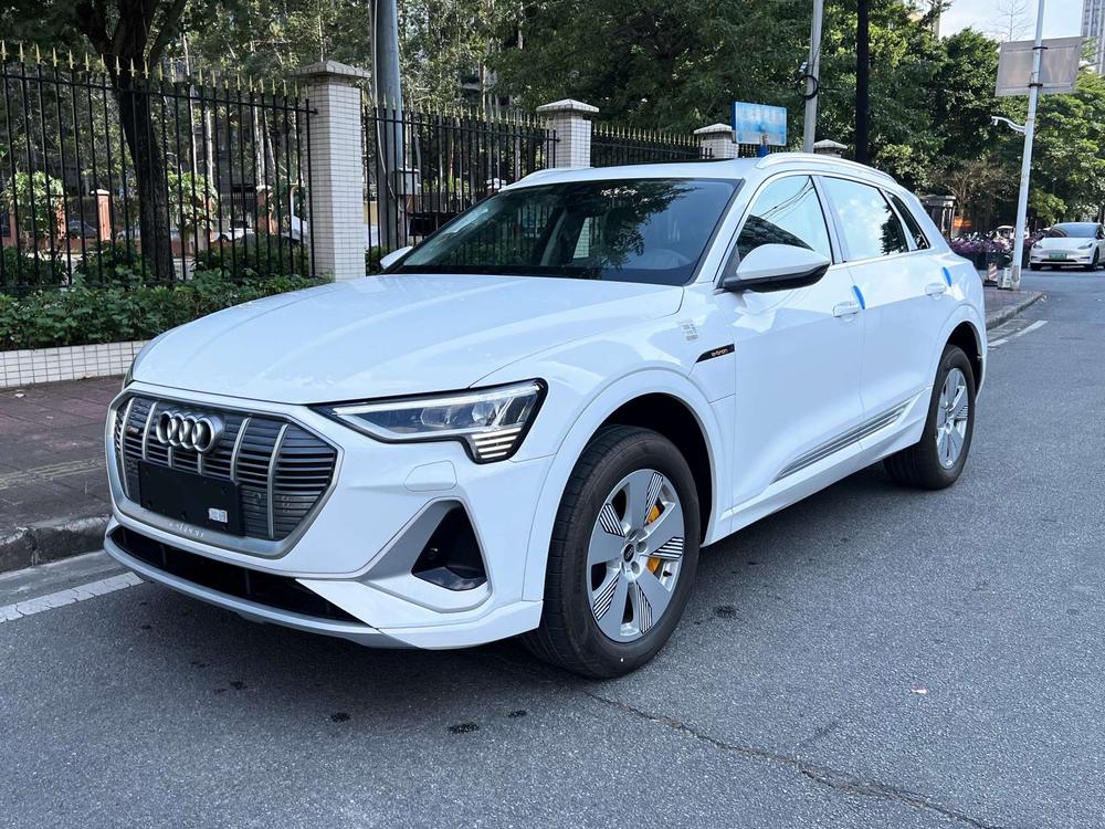 Audi Audi e-tron