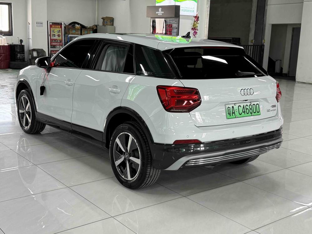 Audi Audi Q2L e-tron